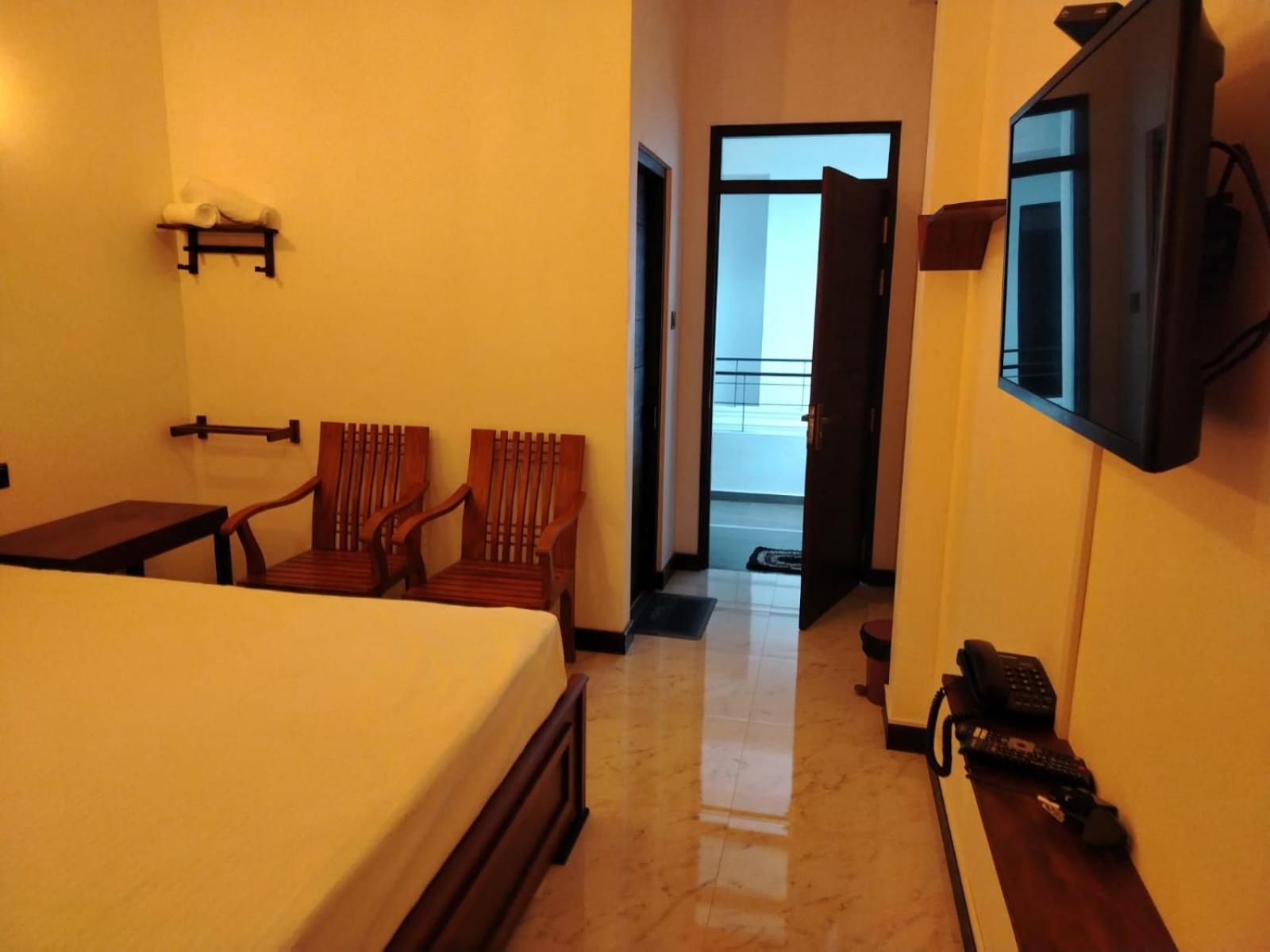 Diora Hotel Ratnapura Exterior photo
